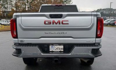 2021 GMC Sierra SLT