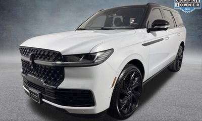 2025 Lincoln Navigator Black Label