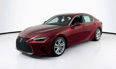 2022 Lexus IS 300 Base