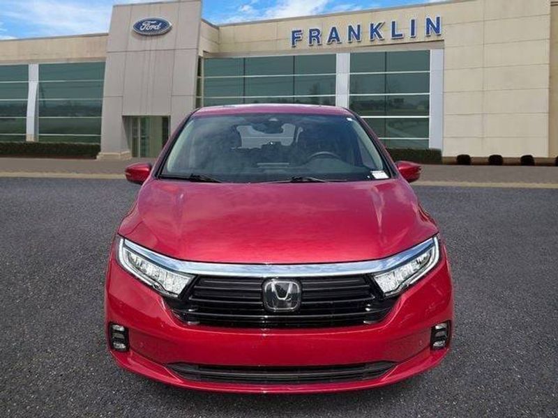 2023 Honda Odyssey — a typically priced live listing