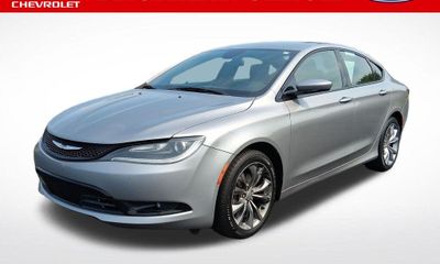 2015 Chrysler 200 200S