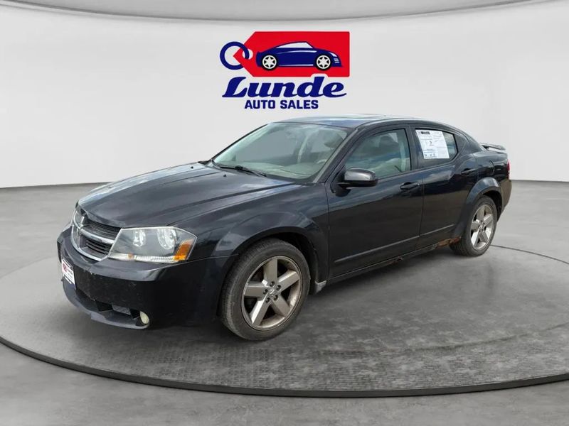 2008 Dodge Avenger — a typically priced live listing