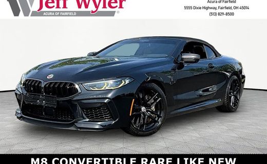 2023 BMW M8