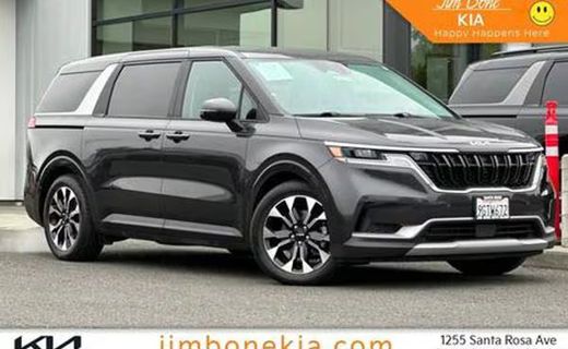 2023 Kia Carnival EX