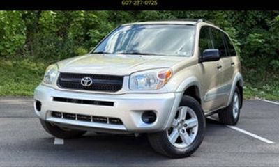 2005 Toyota RAV4 Base