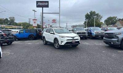 2018 Toyota RAV4 Adventure XLE