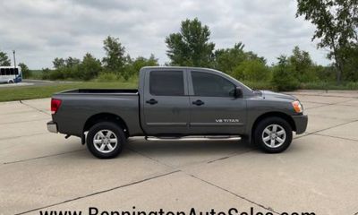 2011 Nissan Titan SV