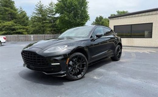 2025 Aston Martin DBX DBX707