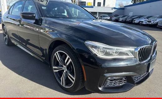 2018 BMW 750i