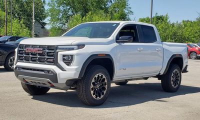2026 GMC Canyon AT4