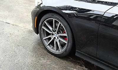 2019 BMW 3 Series 330i Sedan