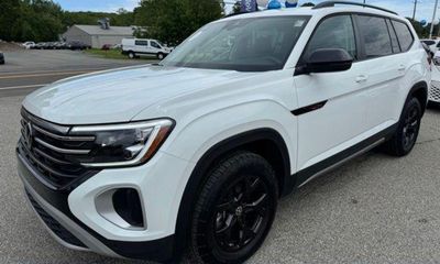 2025 Volkswagen Atlas 4Motion Peak Edition