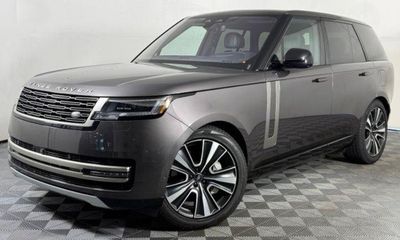 2023 Land Rover Range SE